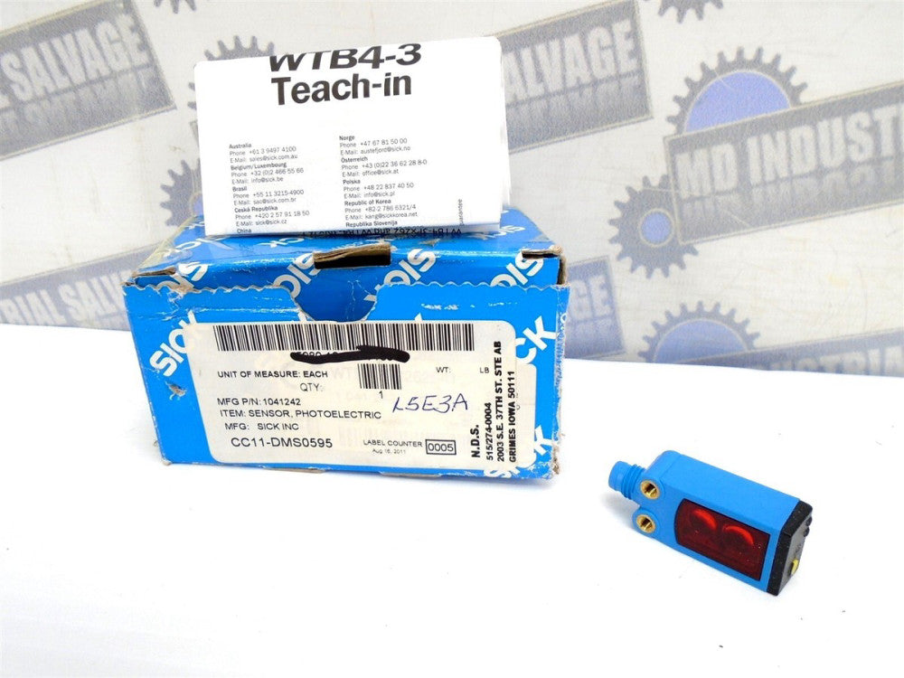 SICK - WTB4-3P2262S41 - 10-30 VDC Photoelectric Proximity Sensor - 1041242 (NEW)