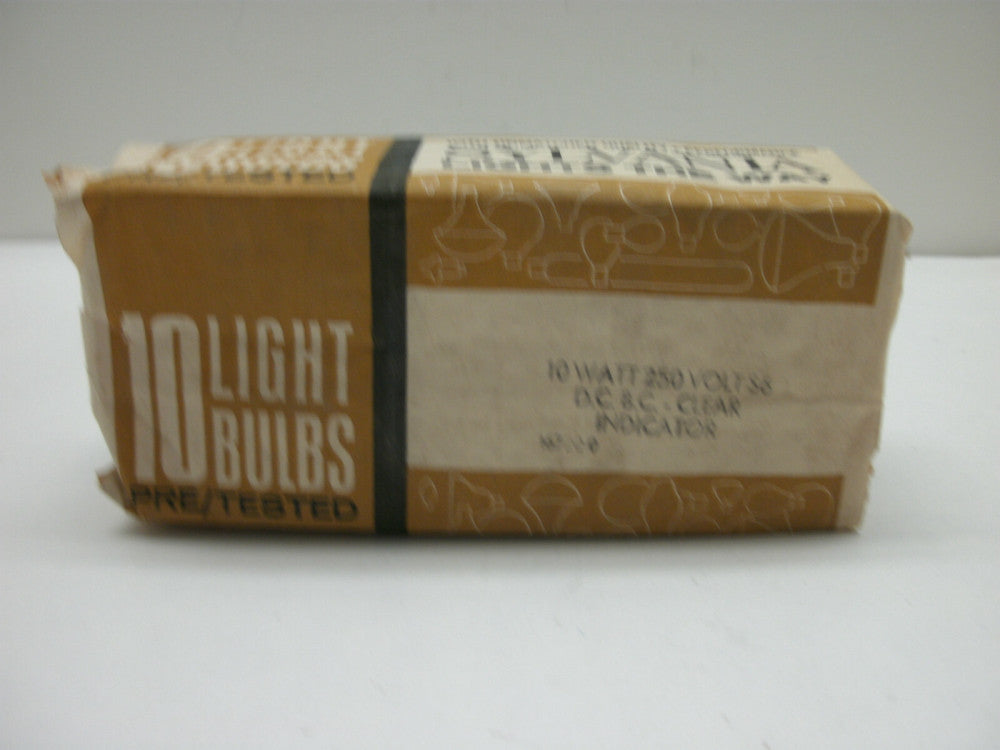 SYLVANIA 10W 250V 16720-0 MINIATURE LAMP BULBS 10W 250V 10S6/DC (LOT OF 10) NIB