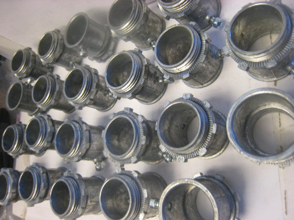 BRIDGEPORT 232-DC2 1" ZINC EMT CONNECTORS set screw type  Qty. 22