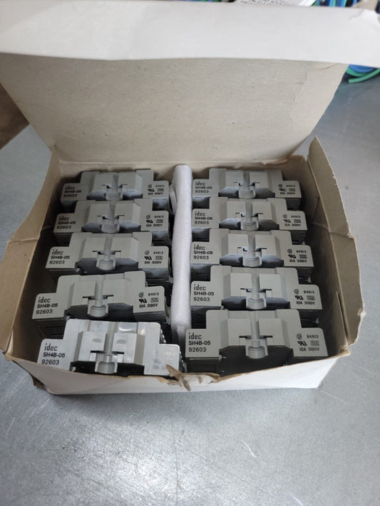 1- IDEC SH4B-05 92603 Relay Socket DIN Rail Panel Screw 14 Pins 10 Amp 300V SH