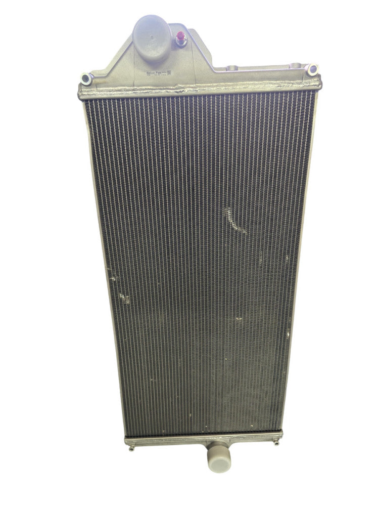 Genuine John Deere Radiator Aluminum RE570493 8R Tractor Hagie STS Sprayer