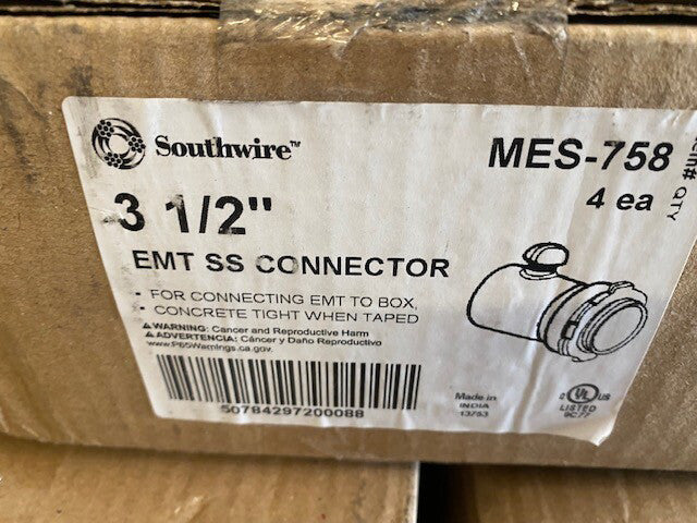 (4 Pack) Southwire 3-1/2" EMT Set Screw Box Connectors, Insulated - Steel