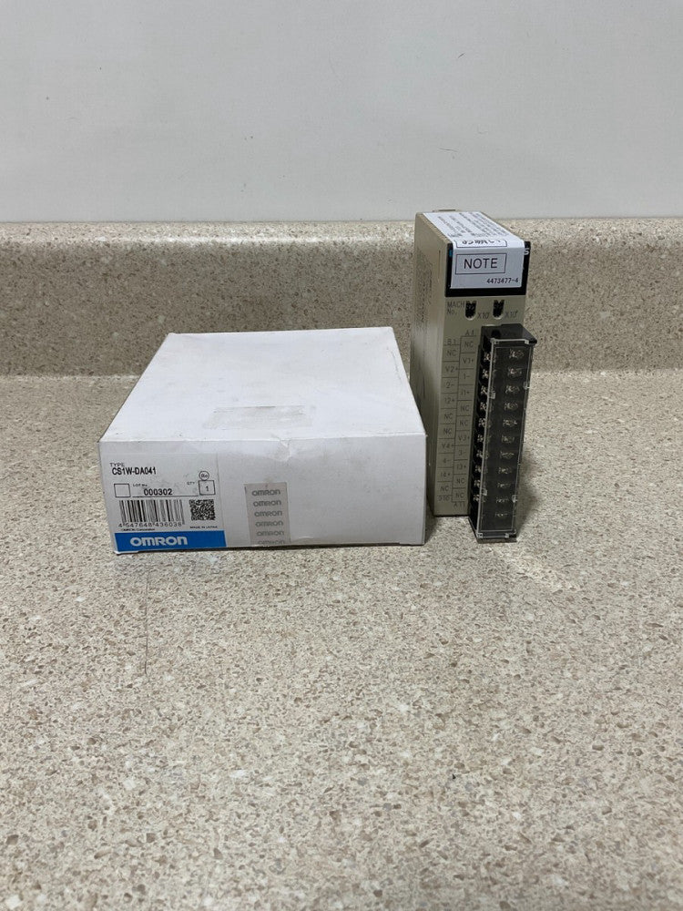 Omron CS1W-DA041 NEW