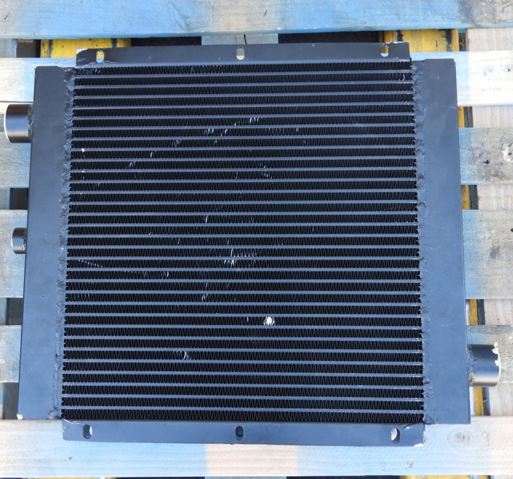 AKG 3703.137.0000 Volvo 43904226 Hydraulic Oil Cooler Cool Line **READ**