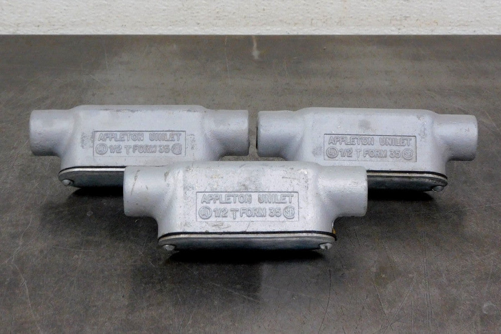 Appleton Unilet 1/2" T35 Conduit Body Used Lot of Three (3)