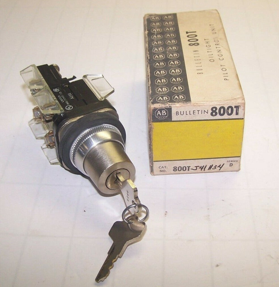 NEW ALLEN BRADLEY 3 POSITION SELECTOR SWITCH 800T-J41H34
