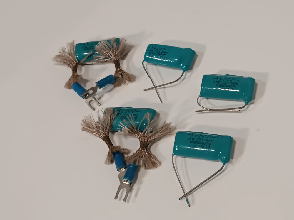Lot of 5 Quencharc ITW 220 ohms, Arc Suppressor/Snubber 504 600v 521(4) 135(1)