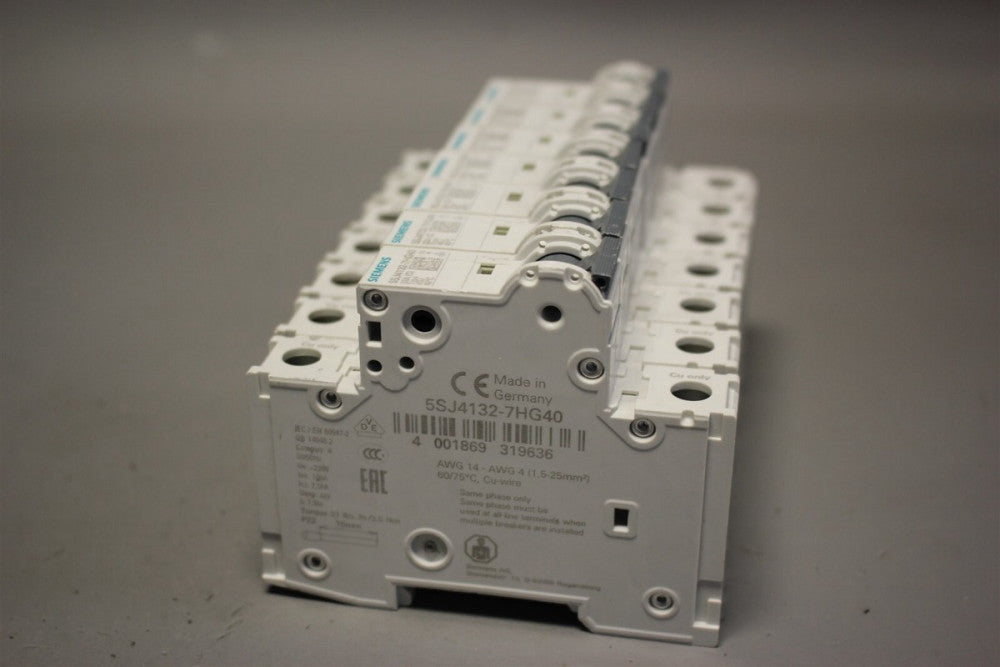 Lot of 7 SIEMENS CIRCUIT BREAKER 5SJ4132-7HG40