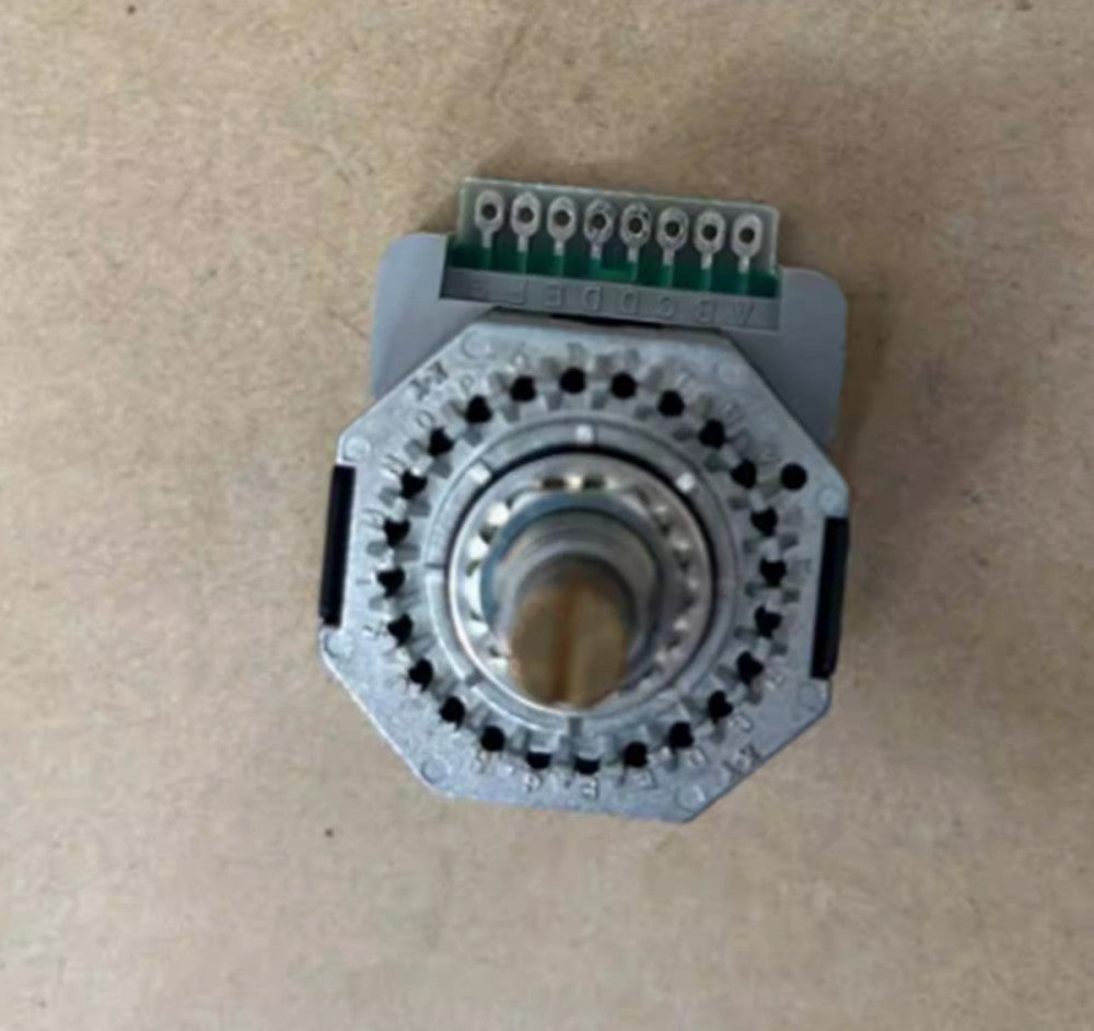 One Brand New FUJI AC09-CY Rotary Switch