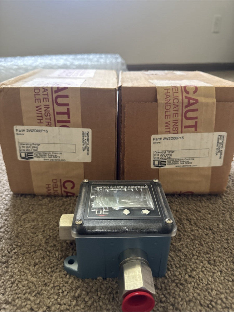 United Electric Controls P/N 2W2D00P15 Pressure & temperature Switch