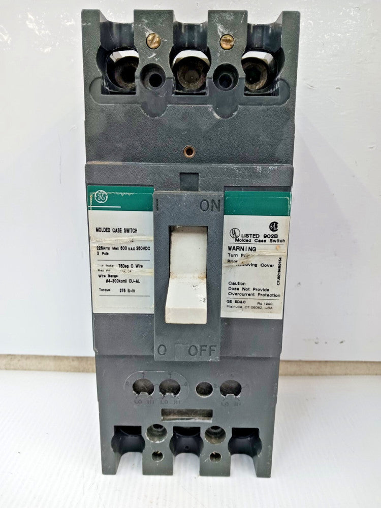 GE 225 AMP MOLDED CASE SWITCH 3 POLE 600 VAC / 250 VDC TFK236Y225