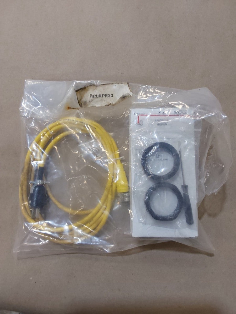 IFM KI0054 Proximity Switch Sensor  KI-2200NFB0AP2T/LS100  New With Cable 