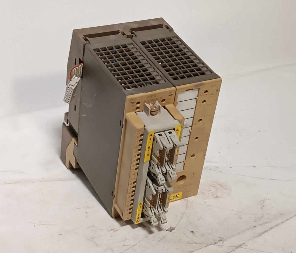Siemens Simatic S5 6ES5-420-8MR11 + 6ES5 482-8MA13 Digital I/O Modules