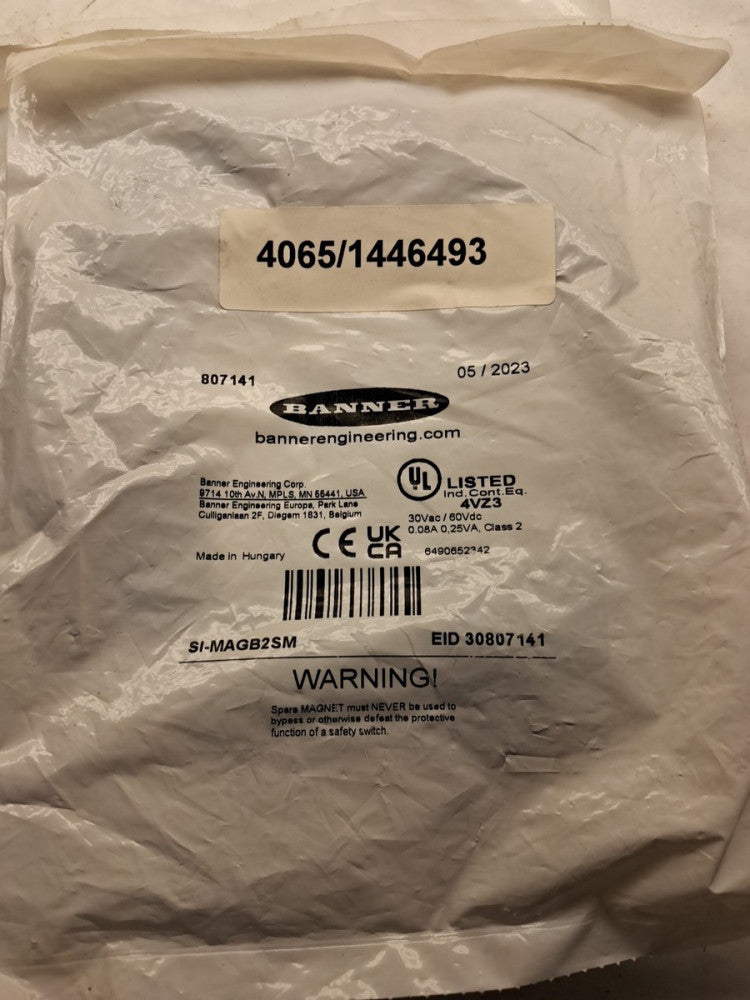 NEW Banner Engineering SI-MAGB2SM Magnetic Switch, 3m Cable, 30 VAC 60 VDC, 3-14