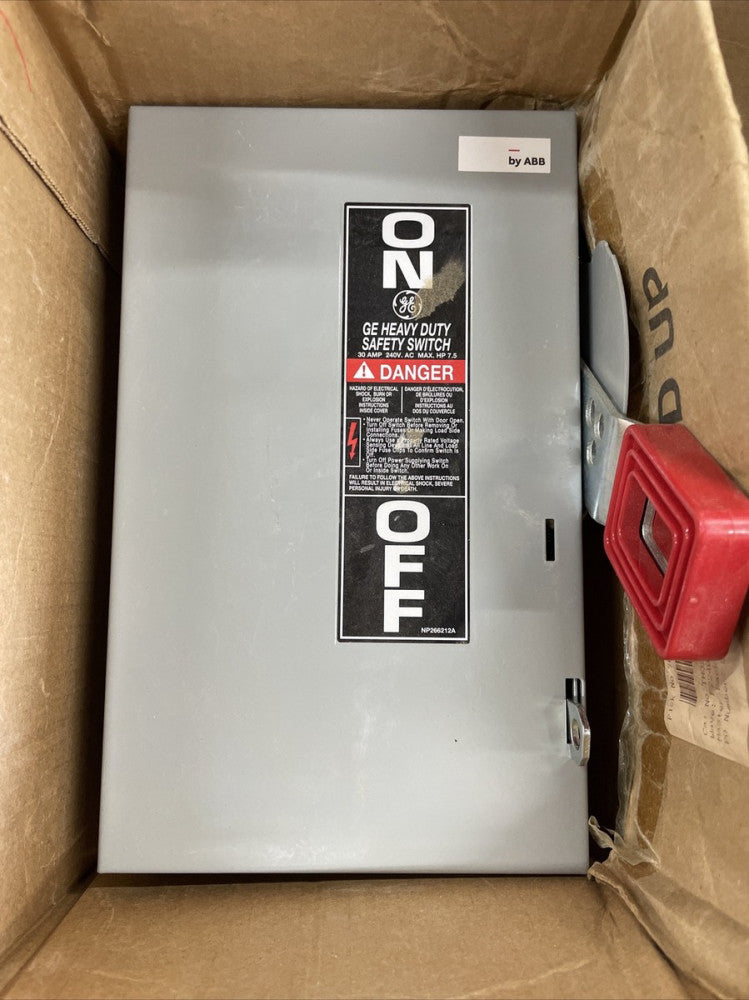 GE Heavy Duty Safety Switch TH3221 240V 30 Amp 2-Pole 3-Wire Indoor ~ NEW