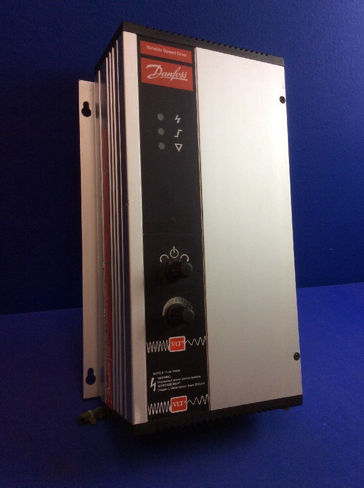DANFOSS VLT1015-175G2035 VARIABLE SPEED DRIVE 3/4HP, 0.55kW 1.5kVA