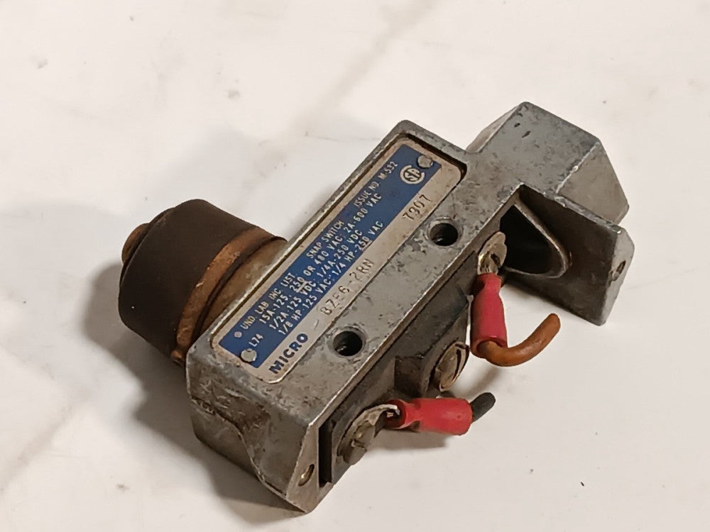 1PC Honeywell BZE6-2RN Micro Limit Switch BZE62RN and Attachments