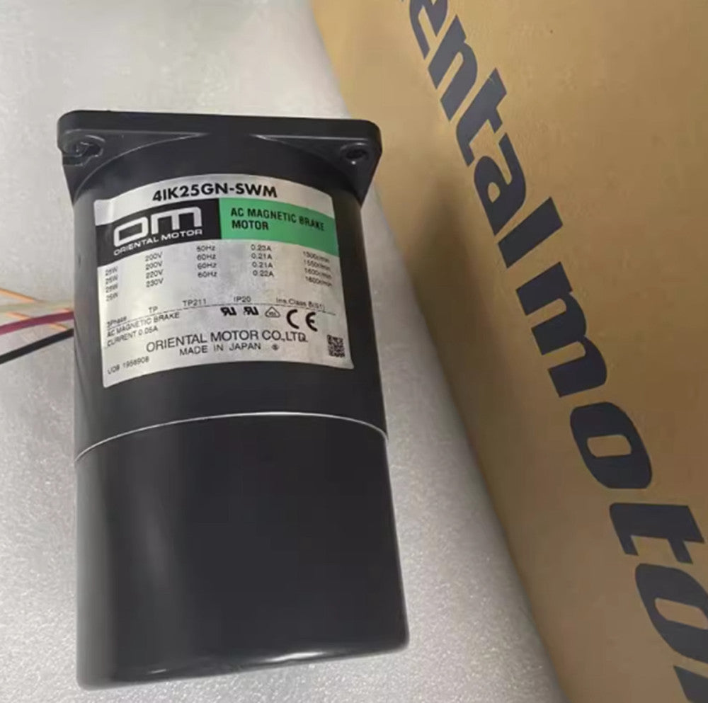 One Brand New ORIENTAL MOTOR VEXTA 4IK25GN-SWM Motor