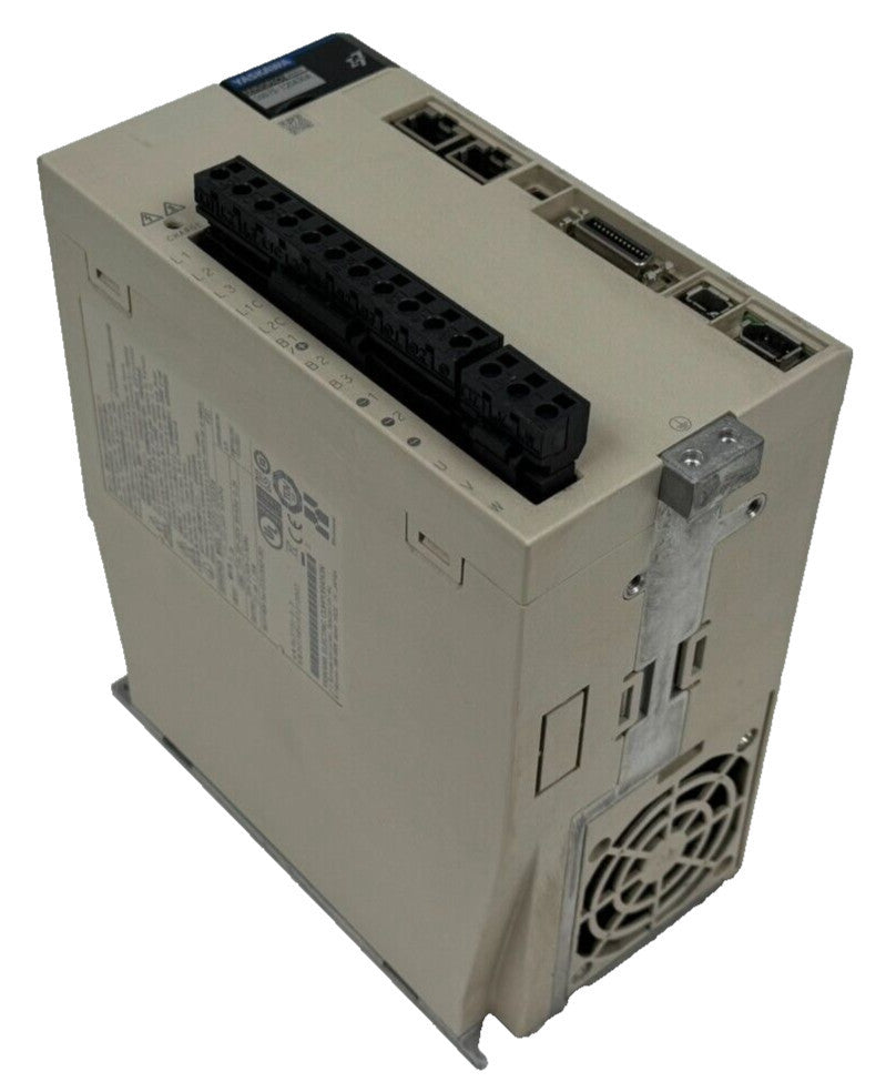 USED YASKAWA SGD7S-120A30A SERVOPACK DRIVE 200V SGD7S120A30A