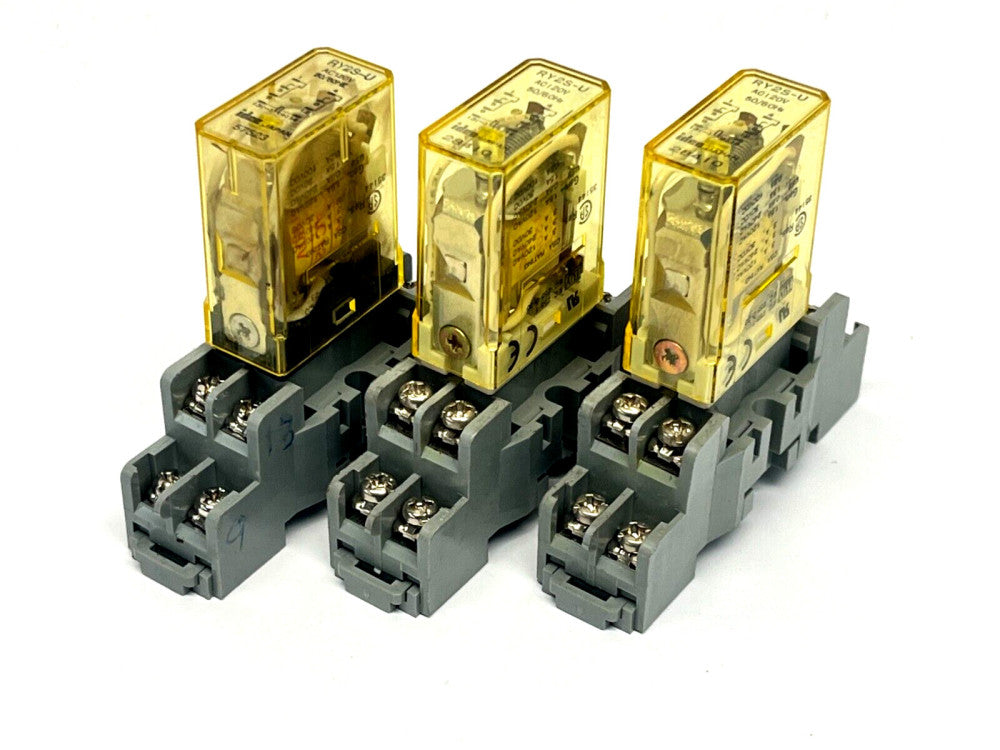 IDEC SY2S-05 Base w/ RY2S-U Relay LOT OF 3