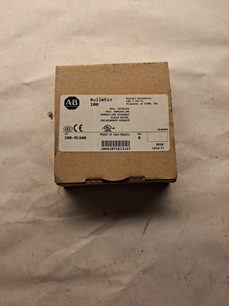 100-MCA00 Allen Bradley Mechanical Interlock New
