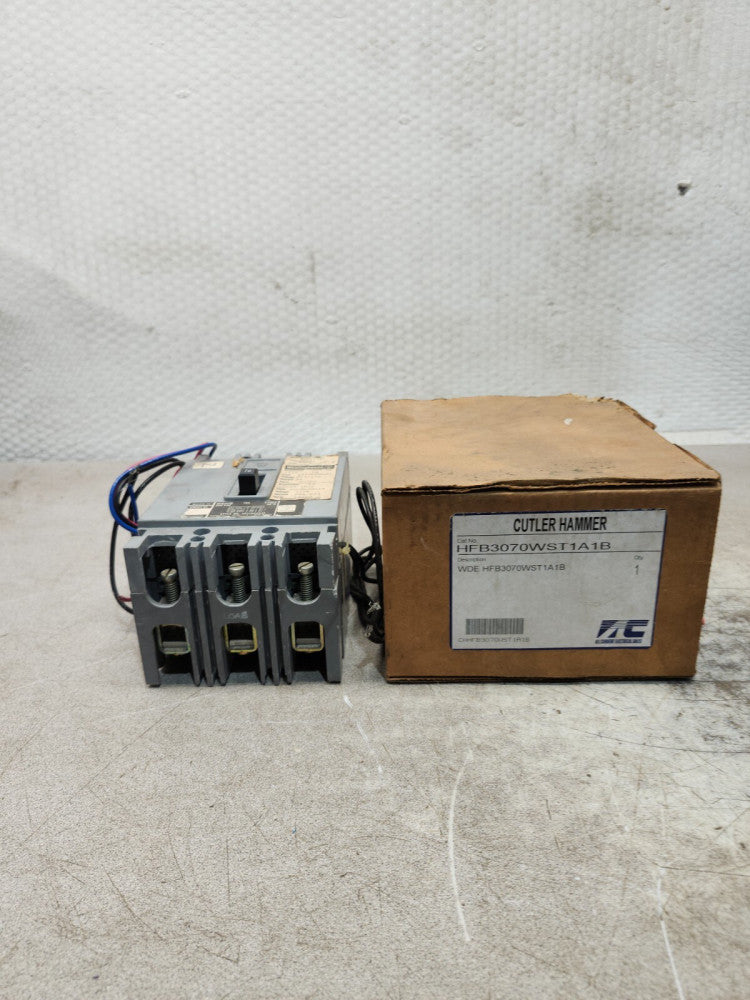 NEW IN BOX Cutler Hammer CIRCUIT BREAKERS 50/60HZ 125/250V HFB3070WST1A1B