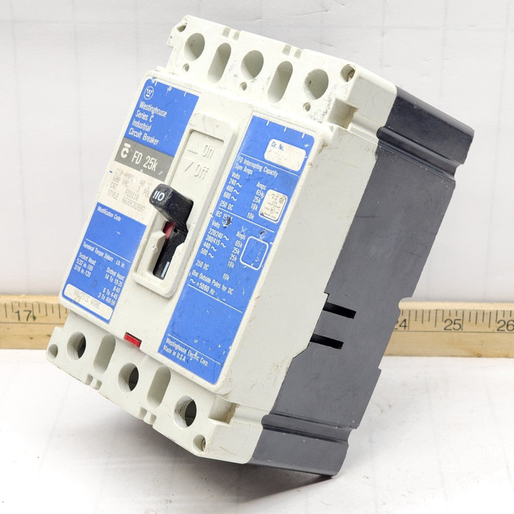 Westinghouse 110 Amp Circuit Breaker 600 VAC 3 Pole  FD3110 (CHIPPED)
