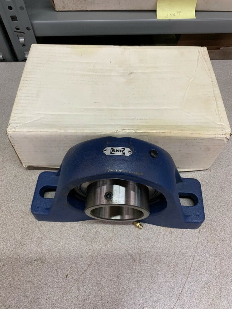 NEW IN BOX SNR NP60 PILLOW BLOCK BEARING 1060-60G