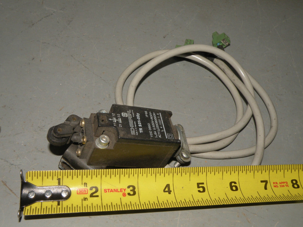 Schmersal TR-231-02y Limit Switch