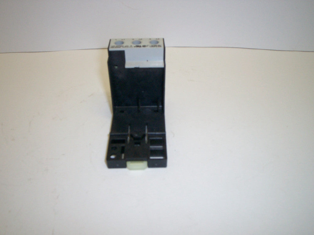 ALLEN BRADLEY 193-BPM2 SER A ADAPTER,DIN RAIL PANEL FOR CONTACTOR OR STARTER