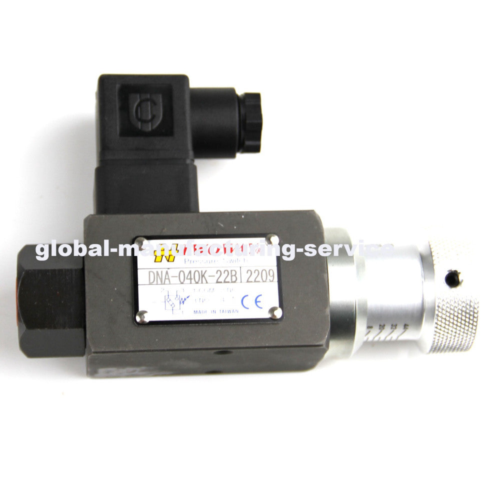One Brand New Twoway DNA-040K-22B Pressure Switch