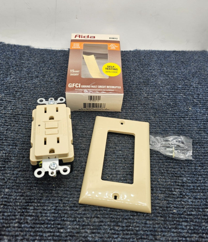 Aida 010012: Ground Fault Circuit Interrupter  15 Amp 120V NEMA 5-15R