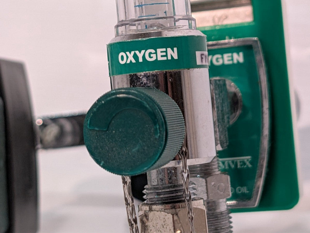 Precision Medical Oxygen Flowmeters w/ 3153 Coupler