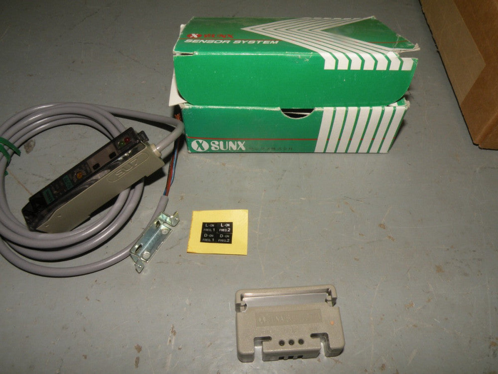 Panasonic SUNX SU-7P  Photoelectric Sensor