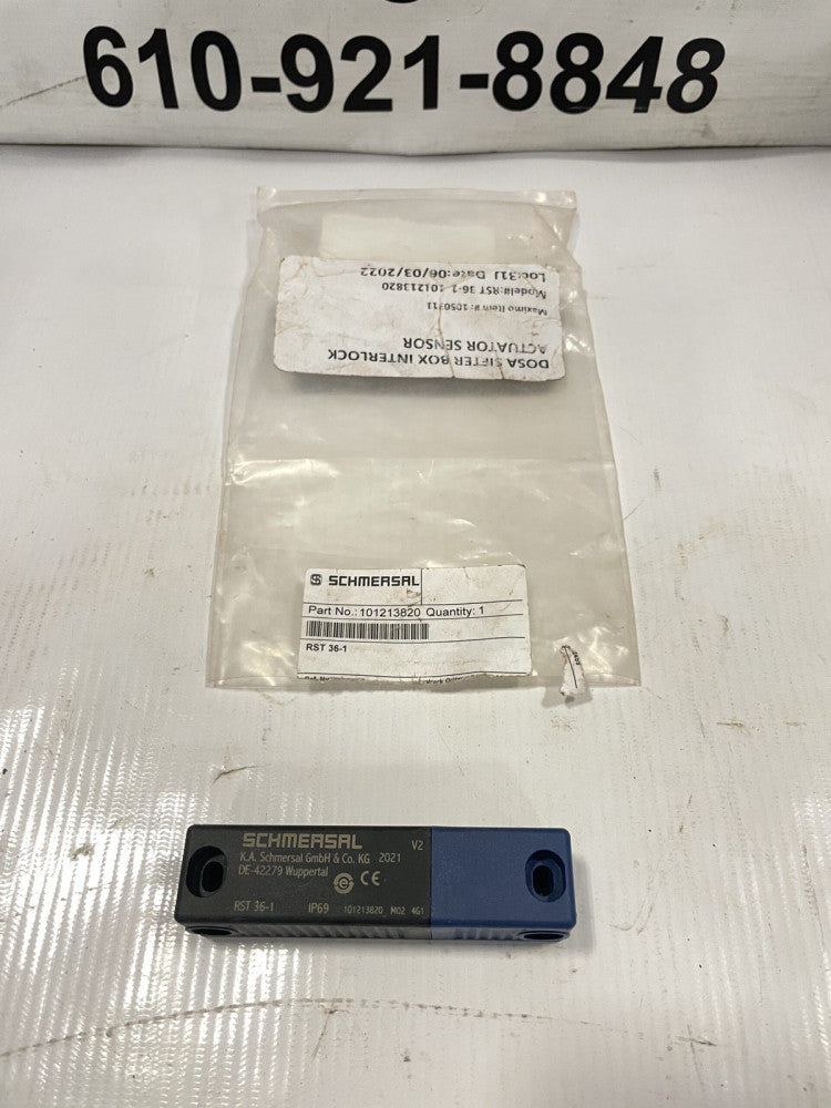 Schmersal RST 36-1 Actuator for RSS?36 Safety Sensor 101213820 -NIB