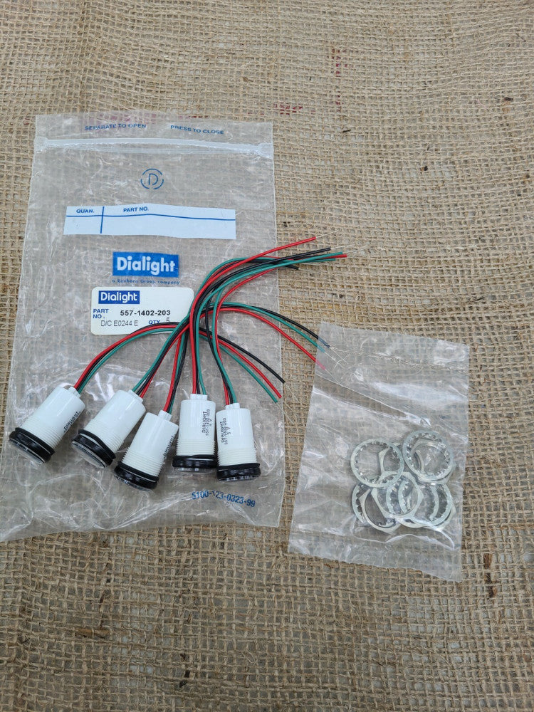 Lot Of 5 Dialight 557-1402-203 Red/Green LED Panel Mount Lights