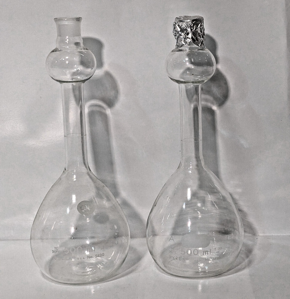 Lot of 2: Pyrex 5820 Class A Volumetric Flasks, 500ml, No Stopper, Made in USA