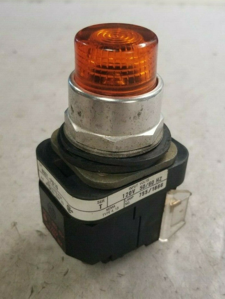 ALLEN BRADLEY AMBER ILLUMINATED PUSHBUTTON 120 VAC WITH 800T-XA  800T-PB16