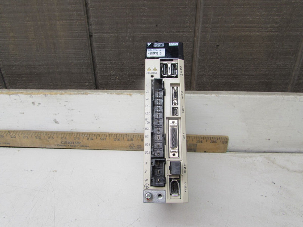 YASKAWA SERVOPACK SGDV-R90A11A 200V 100W XLNT USED TAKEOUT MAKE OFFER !!
