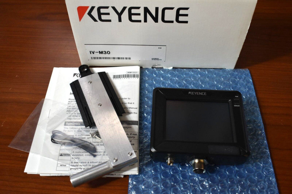 Keyence IV-M30 Intelligent Monitor 3.5
