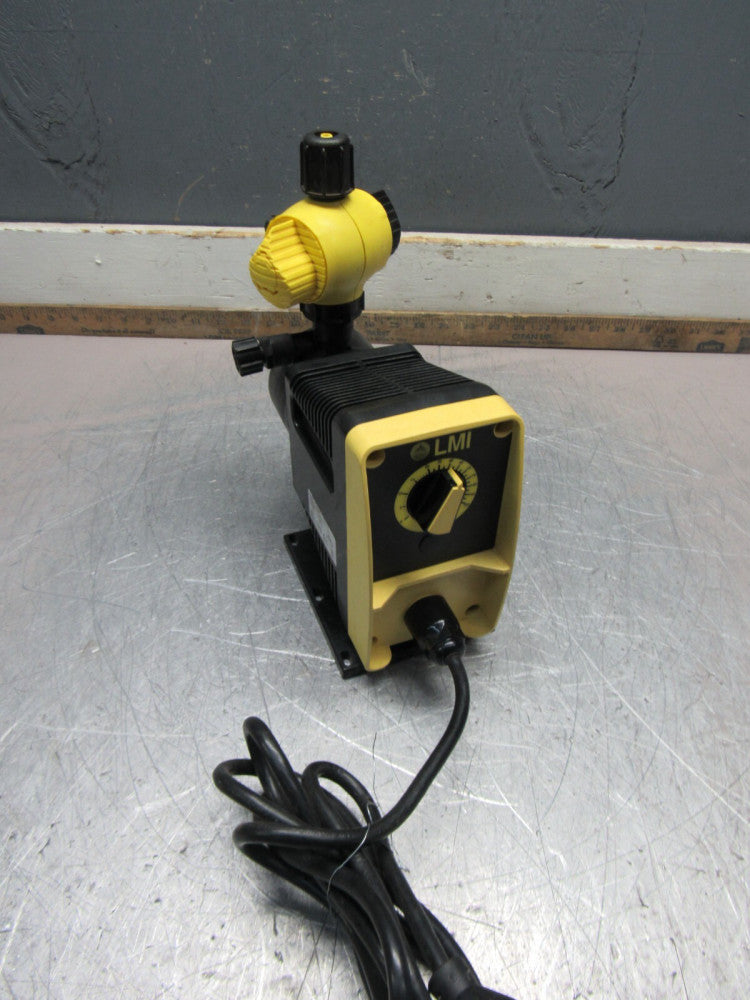 LMI Milton Roy PD051 METERING PUMP 115/230V 1.10GPH XLNT CONDITION MAKE OFFER !!