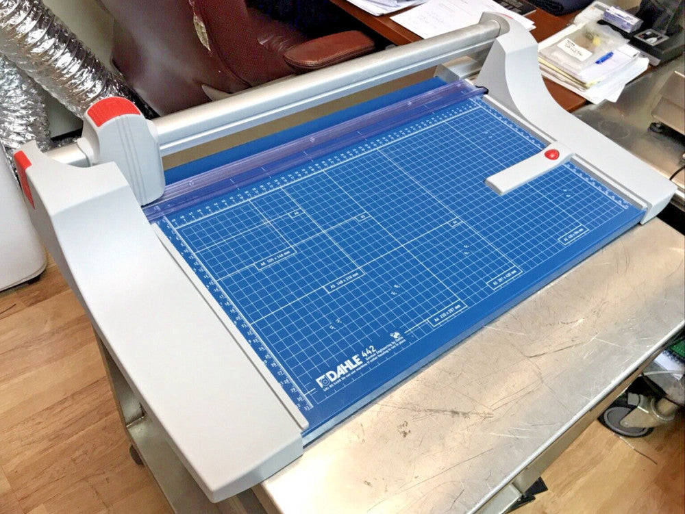 Dahle 442 Rolling Blade Countertop Paper Trimmer P/N: 00442-20420
