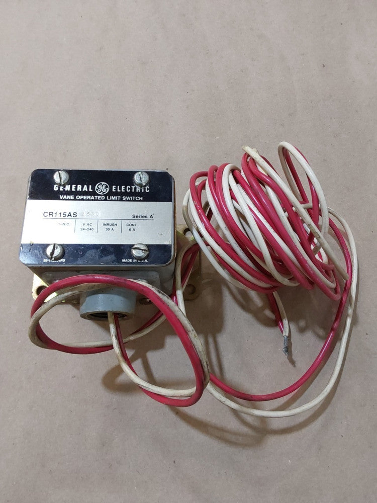 GE General Electric Vane operated Limit Switch Cat: CR115AS