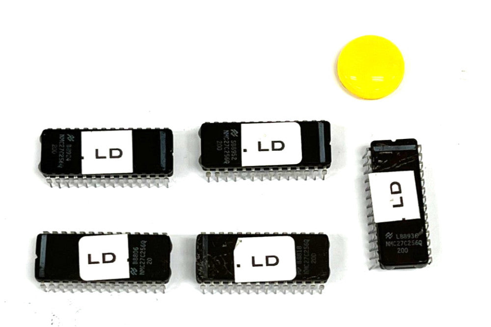 ASSORTMENT OF NATIONAL SEMICONDUCTOR NMC27C256Q 200  LOT OF 5