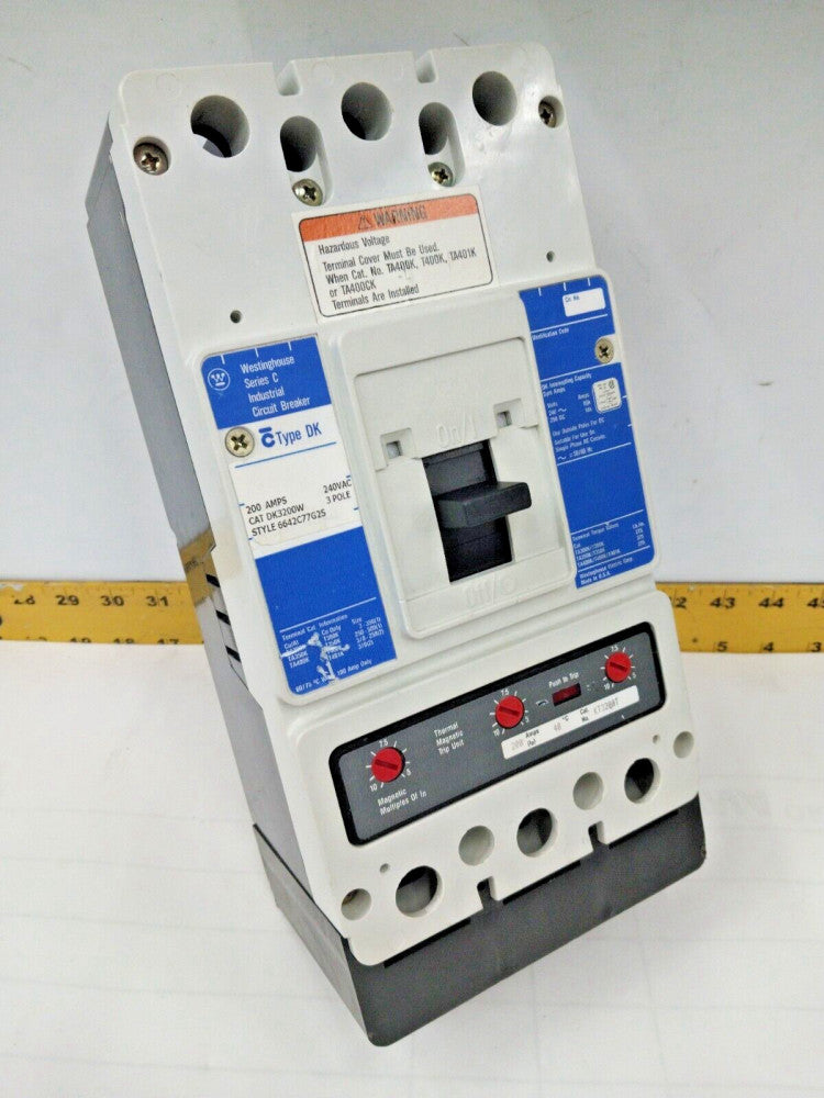 WESTINGHOUSE 200 AMP CIRCUIT BREAKER W/ 200 AMP TRIP 240 VAC 3 POLE  DK3200W