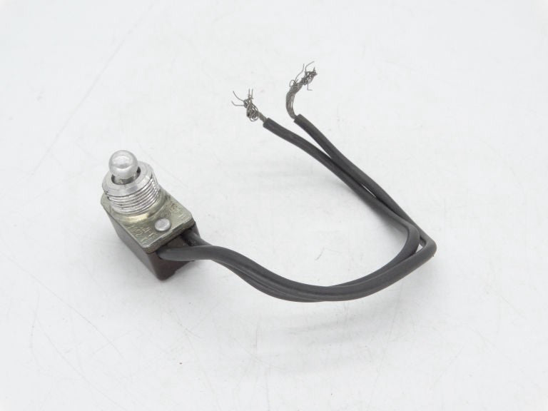 LEVITON 3A-125VT SWITCH - Used