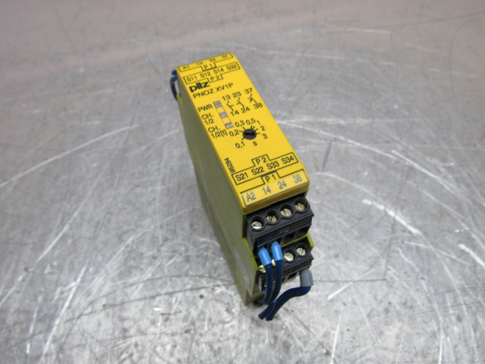 PILZ PNOZ XV1P 3/24VDC 2N/0 1N/0 T SAFETY RELAY XLNT USED TAKEOUT !! MAKE OFFER