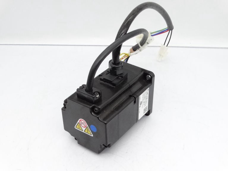 YASKAWA ELECTRIC SGMPH-01ANA-YR13 Servo Motor - Used