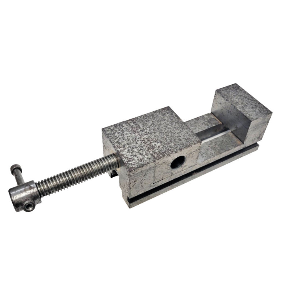 UNBRANDED MACHINIST VISE NO.68, 2-3/4" JAWS, OAL- 12-1/4"