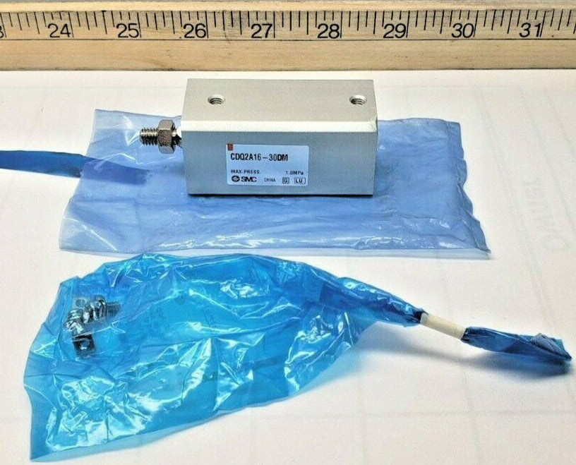 New SMC Compact Pneumatic Cylinder 16mm X 30mm 1.0 MPa  CDQ2A16-30DM